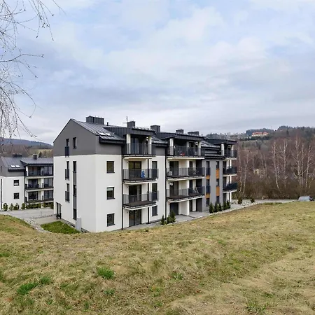 Apartment Spokojna Cozy With Patio & Parking In By Renters *