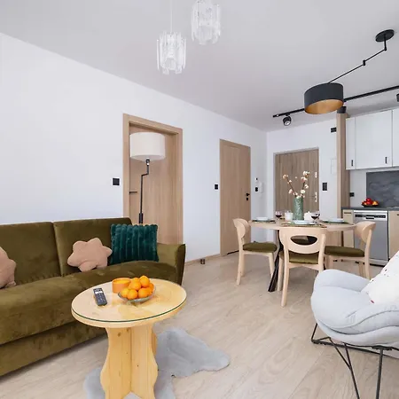 Spokojna Cozy With Patio & Parking In By Renters * Wisła