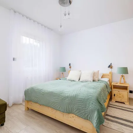 Spokojna Cozy With Patio & Parking In By Renters Apartment Weichsel