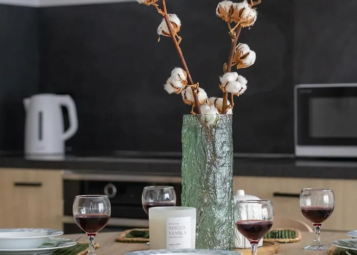 Appartement Spokojna Cozy With Patio & Parking In By Renters