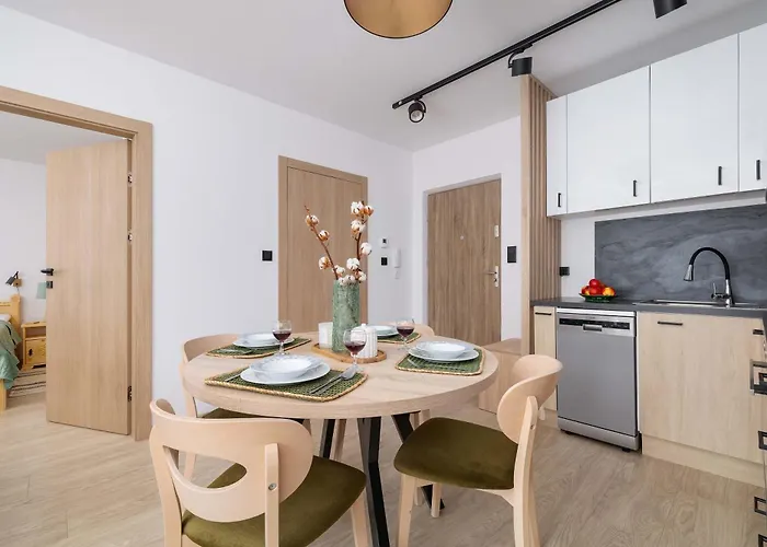 Spokojna Cozy With Patio & Parking In By Renters * Wisła